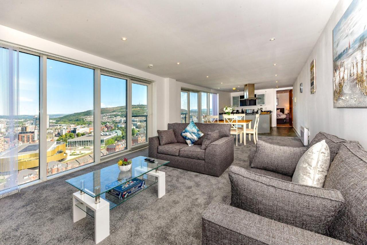 Just Stay Wales - Meridian Tower Marina & City View - 2 Bed Apartment Swansea Dış mekan fotoğraf